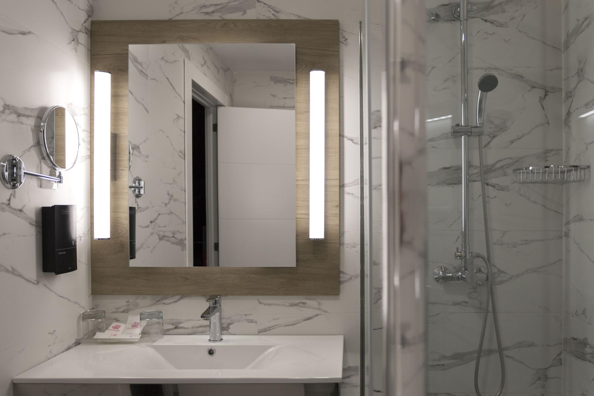Petit Palace Arenal Madrid Ngoại thất bức ảnh